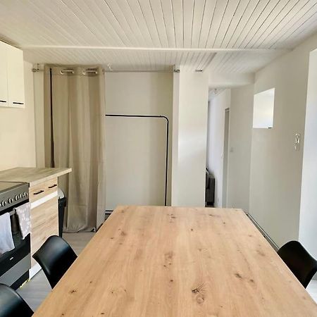Agreable Maison De Village Avec Balcon Roiffieux Luaran gambar