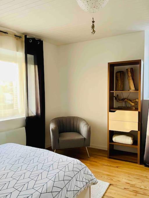 Agreable Maison De Village Avec Balcon Roiffieux Luaran gambar